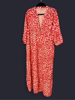 Pink Leopard Print V-Neck Maxi Dress - 3/4 Sleeve